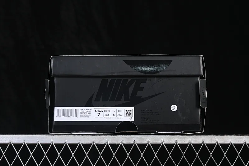 All categories Air Jordan Jordan series basketball shoes Air Jordan 1 Low ZG version Travis Scott x Air Jordan 1 Low OG AJ1 Joe 1 undercut low top full head layer DM7866-001